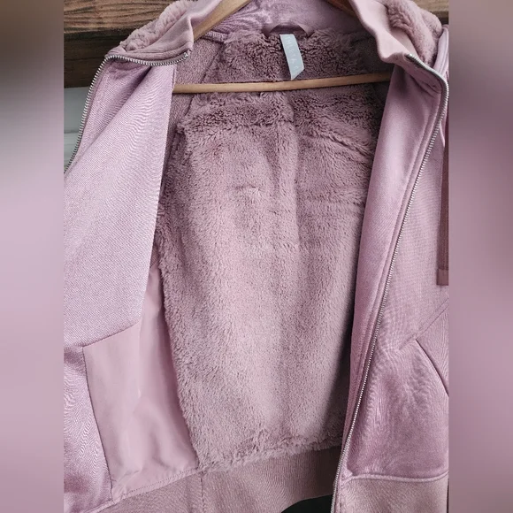 NWT Athleta Triumph Luxe Shine Hoodie - Picture 6 of 9